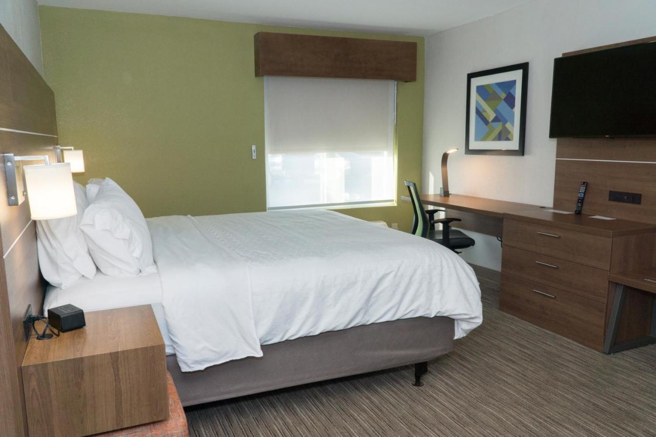 Holiday Inn Express Hotel & Suites Madison By Ihg Eksteriør bilde
