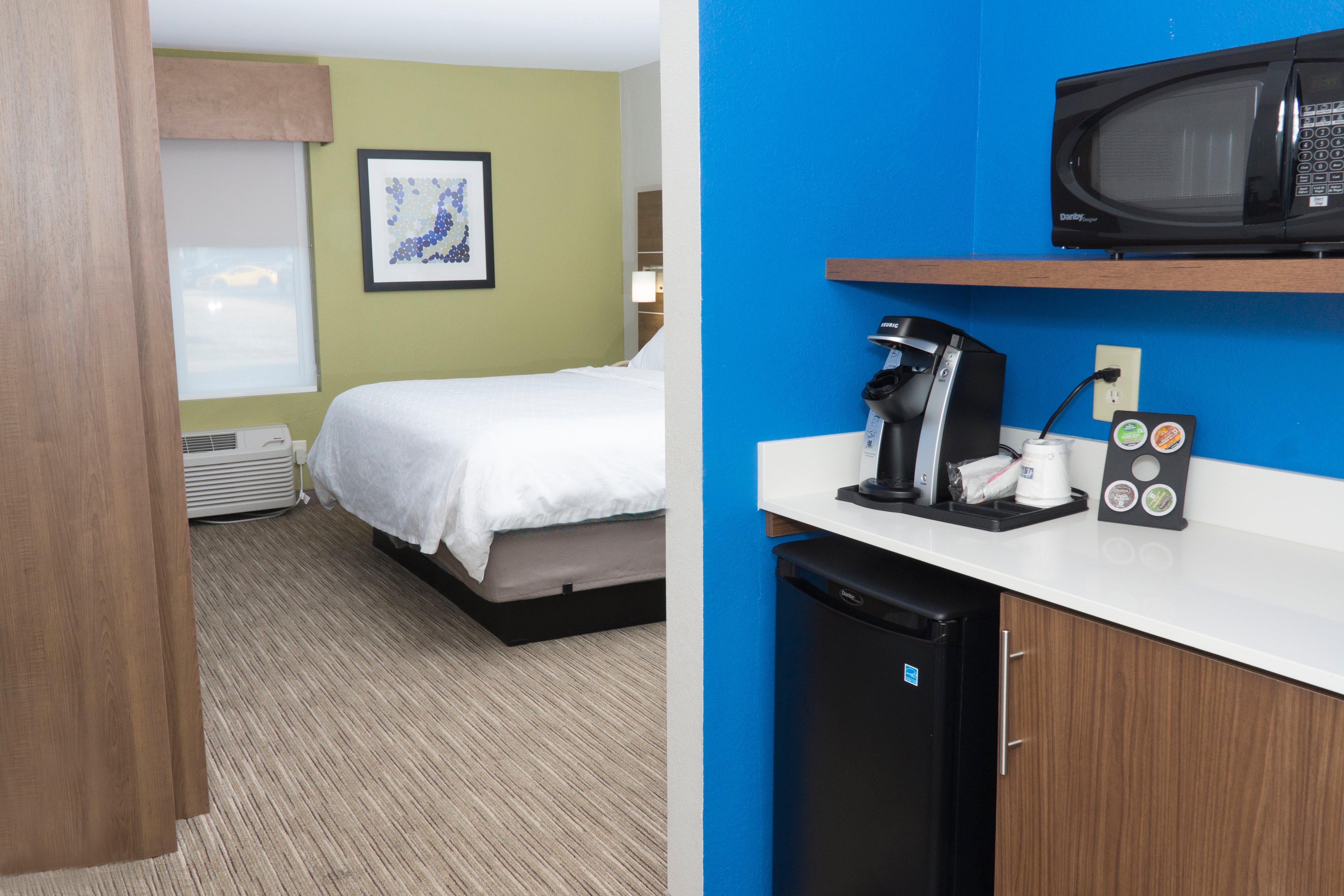 Holiday Inn Express Hotel & Suites Madison By Ihg Eksteriør bilde