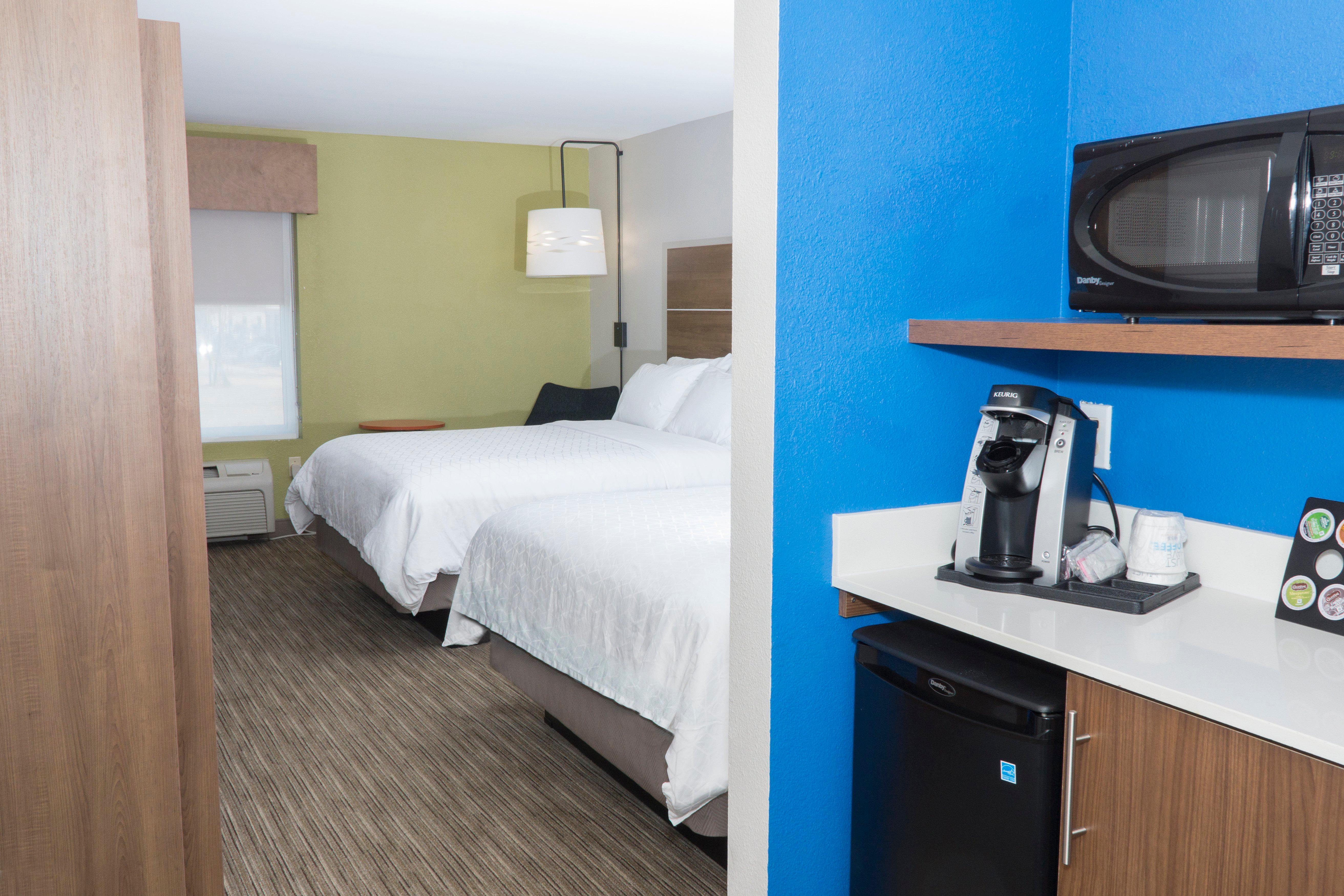Holiday Inn Express Hotel & Suites Madison By Ihg Eksteriør bilde