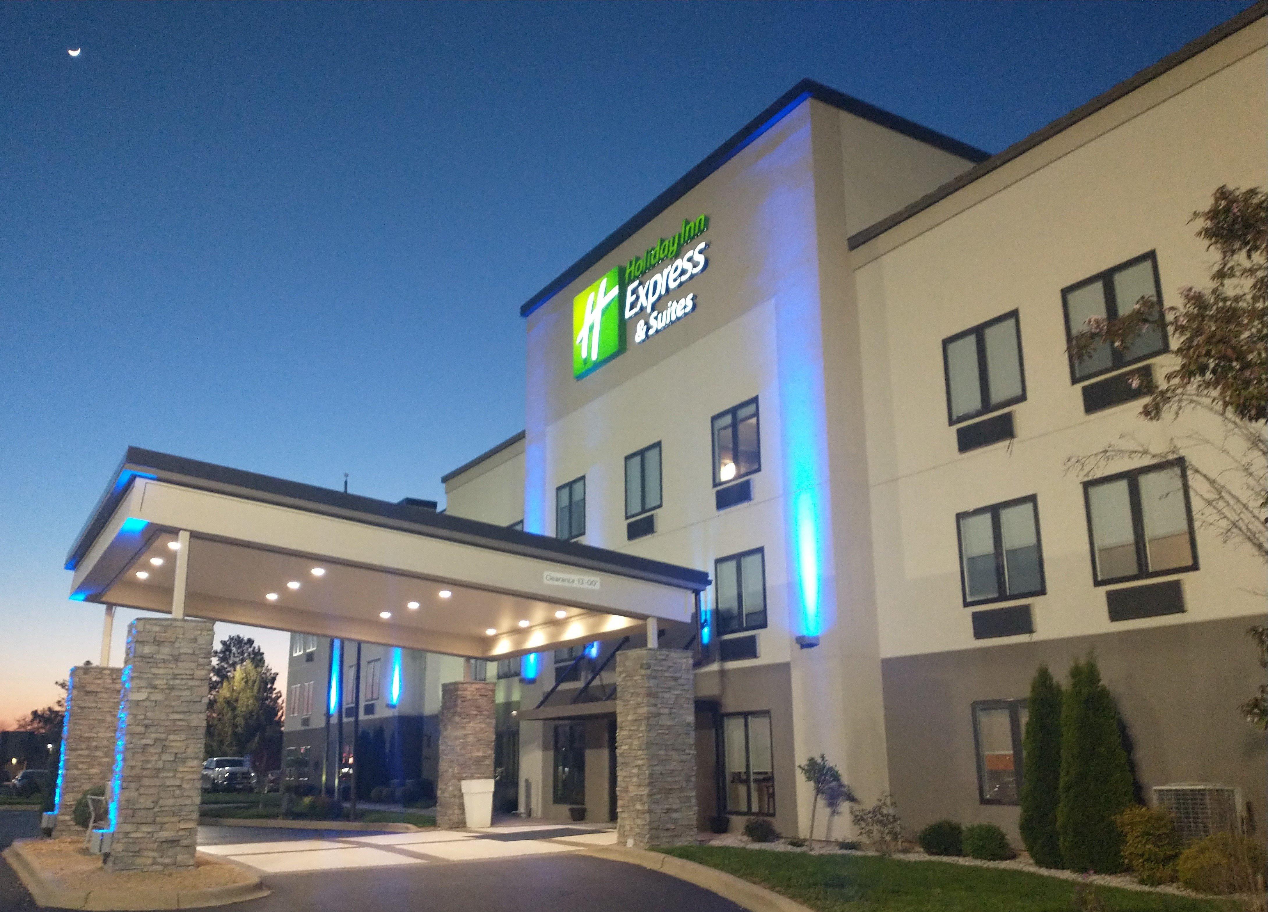 Holiday Inn Express Hotel & Suites Madison By Ihg Eksteriør bilde